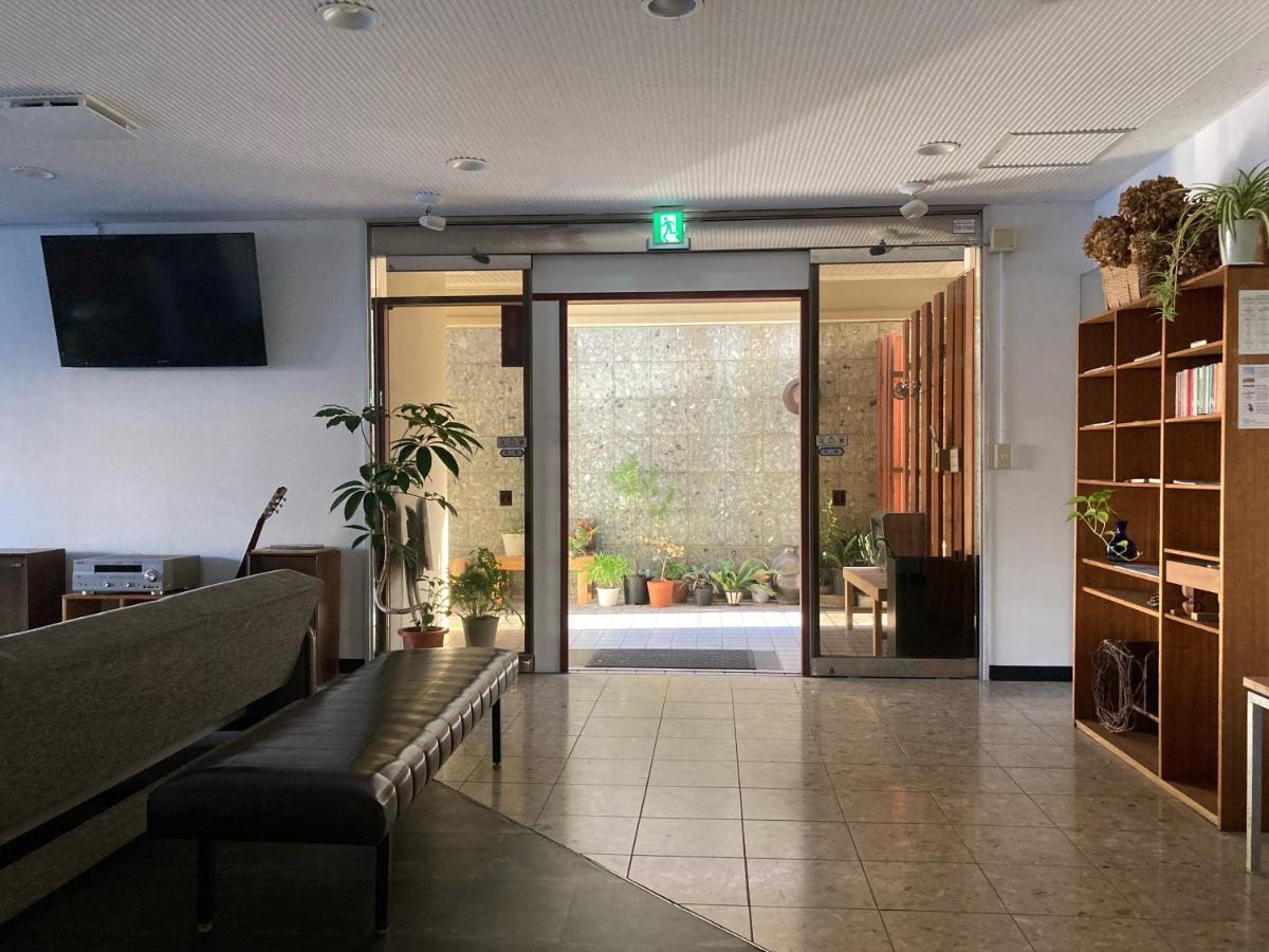 J-Hoppers Beppu Guesthouse ジェイホッパーズ別府ゲストハウス מראה חיצוני תמונה