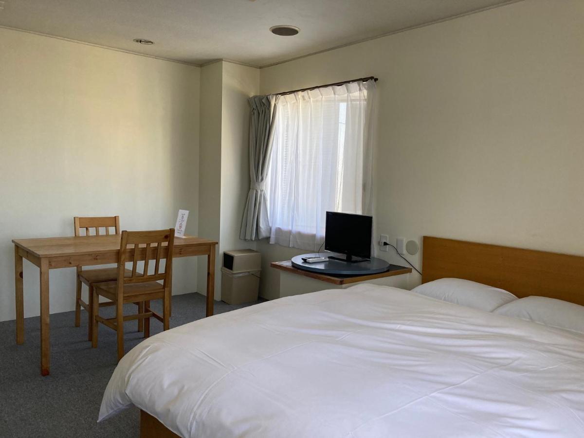 J-Hoppers Beppu Guesthouse ジェイホッパーズ別府ゲストハウス מראה חיצוני תמונה