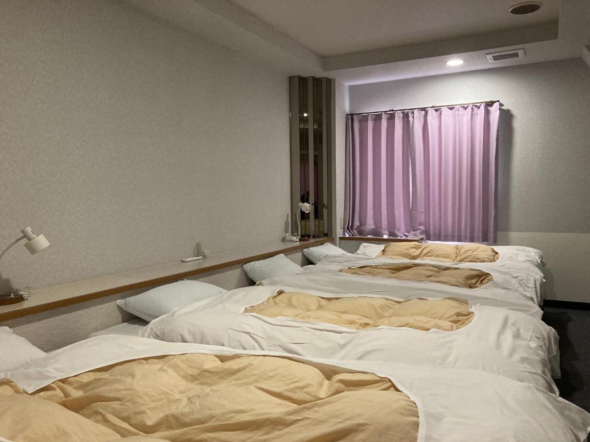 J-Hoppers Beppu Guesthouse ジェイホッパーズ別府ゲストハウス מראה חיצוני תמונה