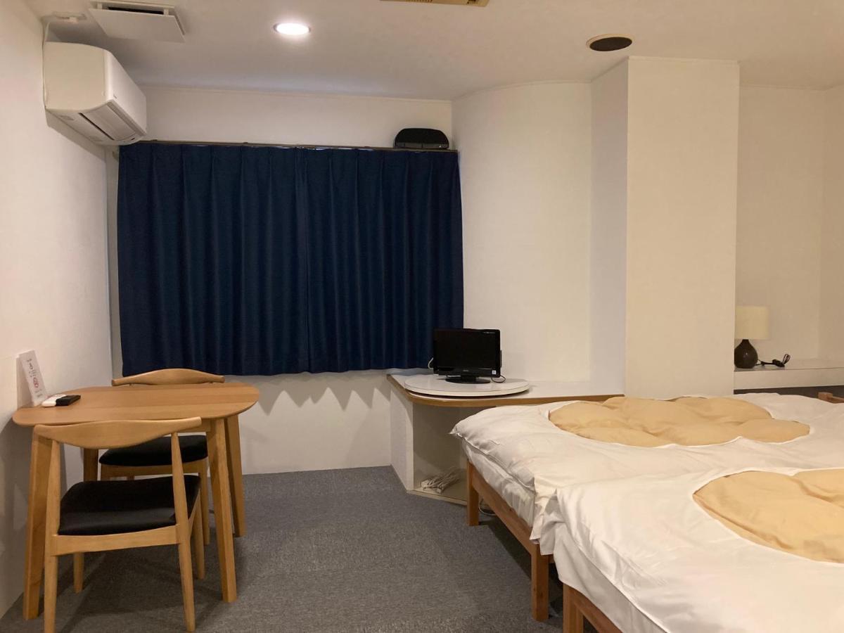 J-Hoppers Beppu Guesthouse ジェイホッパーズ別府ゲストハウス מראה חיצוני תמונה