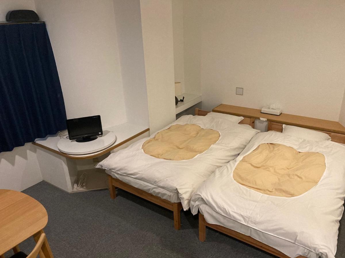 J-Hoppers Beppu Guesthouse ジェイホッパーズ別府ゲストハウス מראה חיצוני תמונה